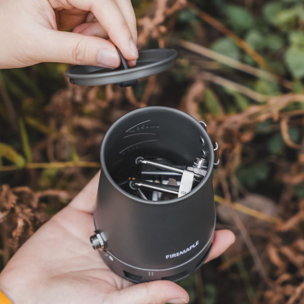 <p>Nest the parts inside the cookware</p>