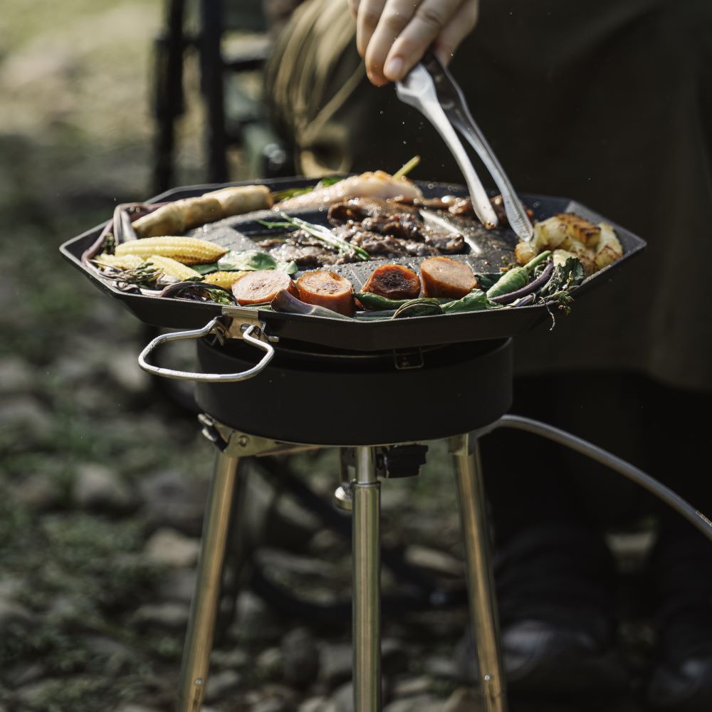 <div class="metafield-rich_text_field"><p>Built for Wide Camp Stoves</p></div>