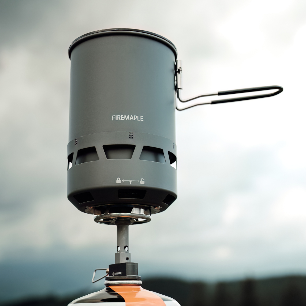 <div class="metafield-rich_text_field"><p>Pot and Stove Lock Together</p></div>