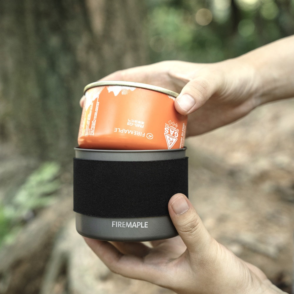 <div class="metafield-rich_text_field"><p>Nests a 110g Canister</p></div>