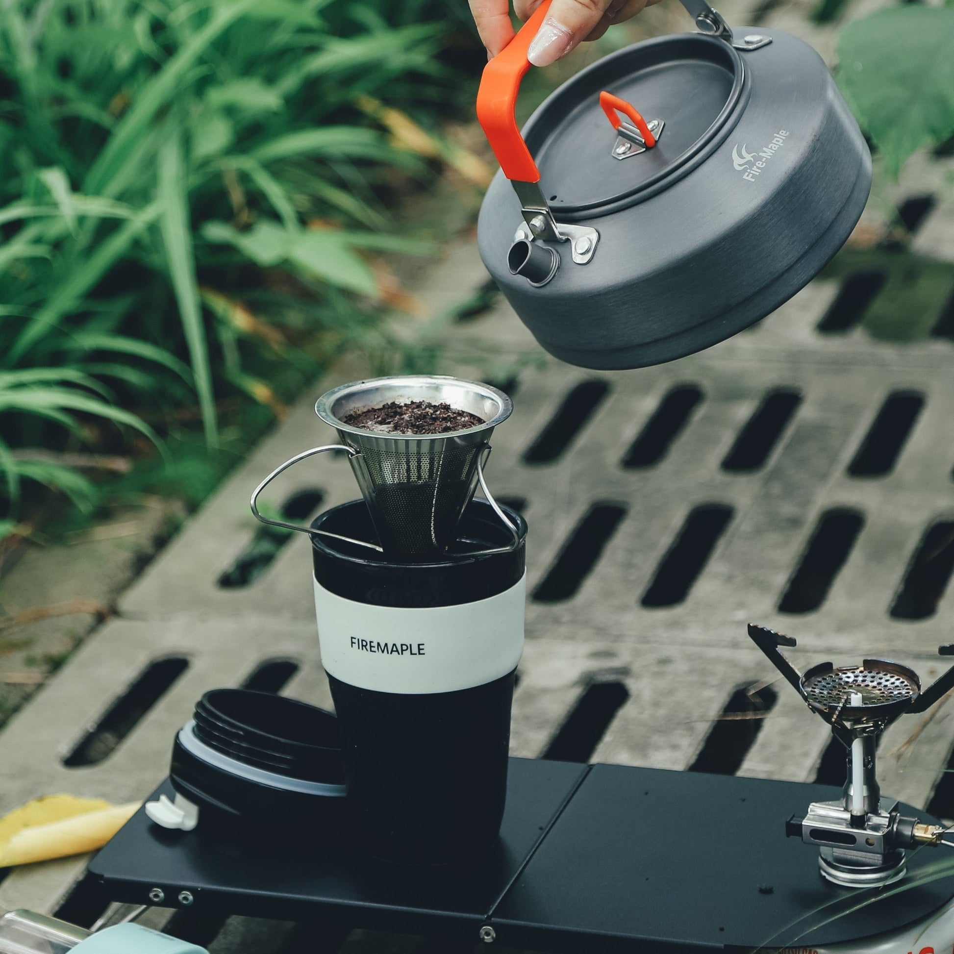 Silicone Collapsible Coffee Cup 350ml - Fire Maple