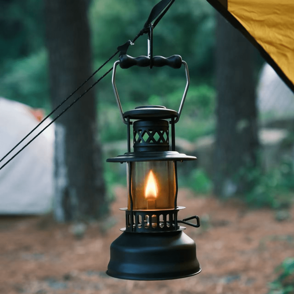 Voyager Kerosene Lantern - Fire Maple